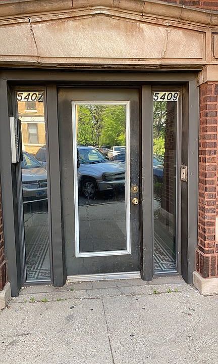 1st image of 5407 S Maryland Ave APT 2