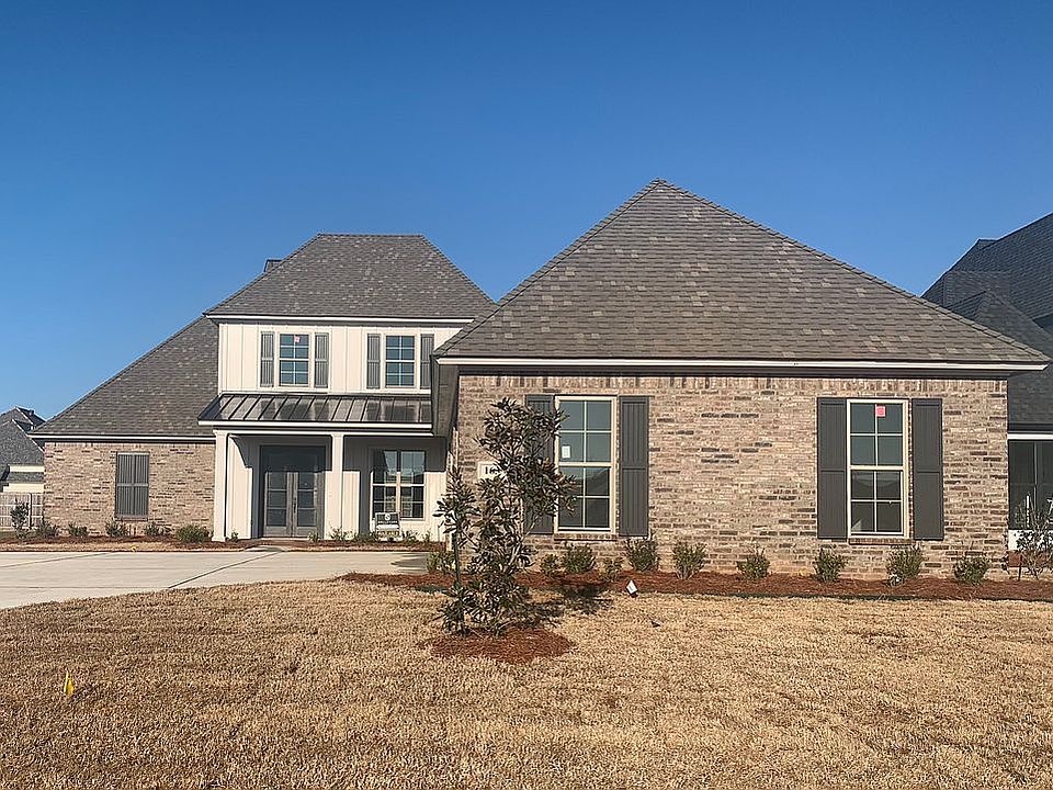 1st image of 163 N Canal Dr