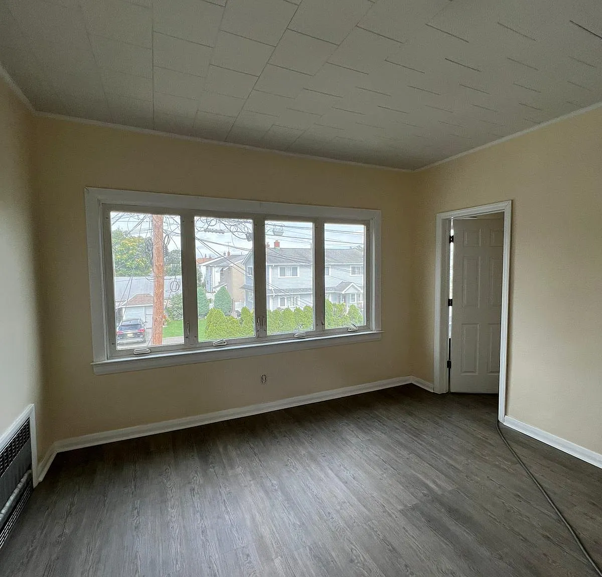 3 bed, $2,800 — Photo 2
