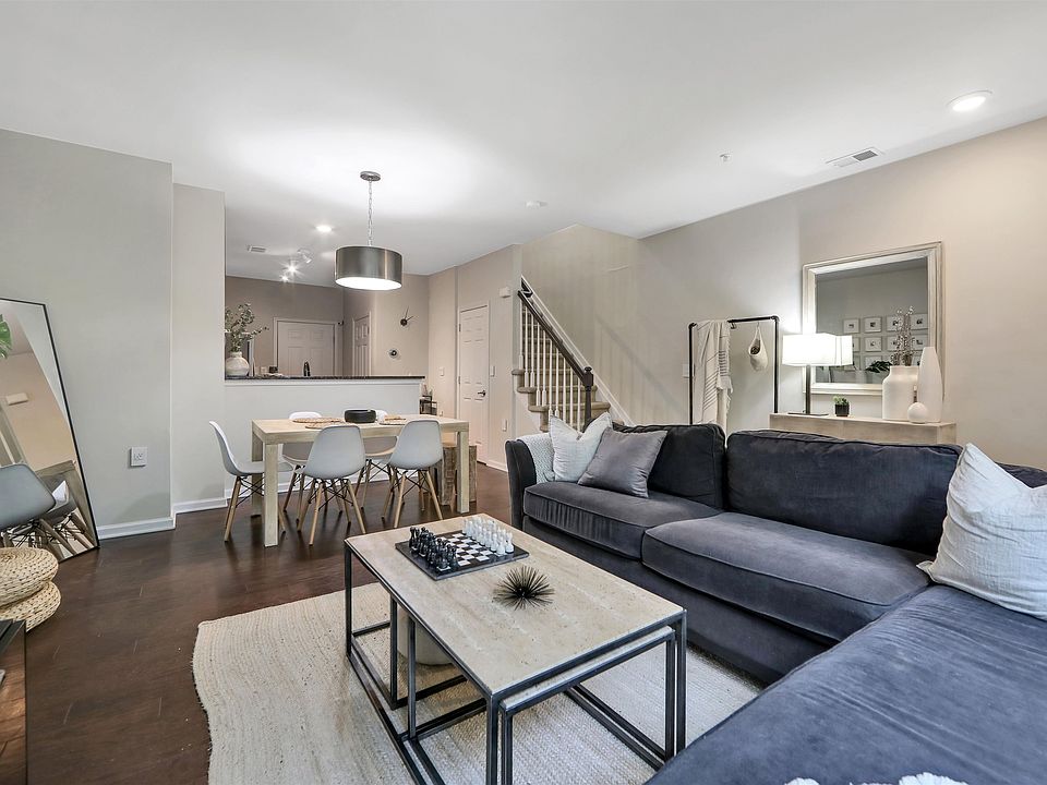 14 Jasmine Ln, Garfield, NJ 07026 Zillow