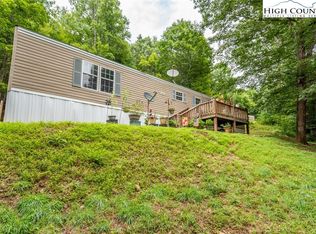 365 Call Creek Rd, Fleetwood, NC 28626