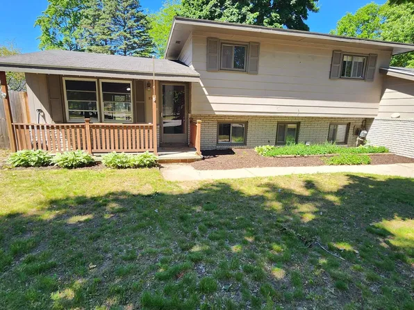 2304 Judith Ct, Midland, MI 48642
