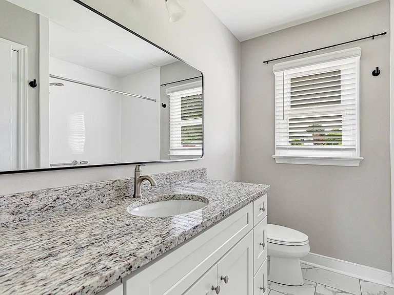 New bathroom granite vanity top and painted cabinets (2026)