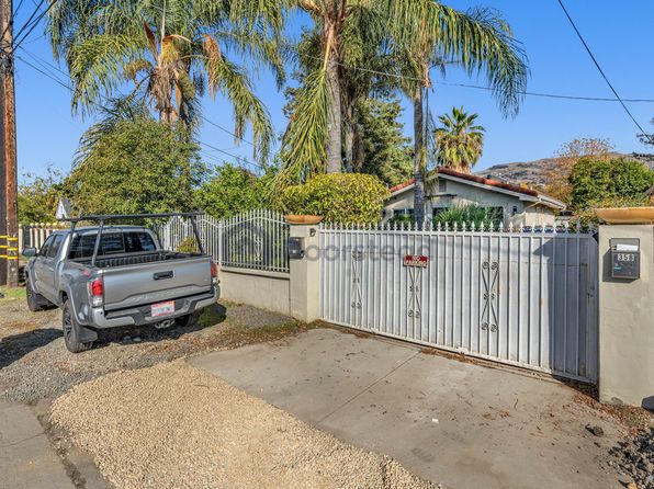 358 Meadow Ln