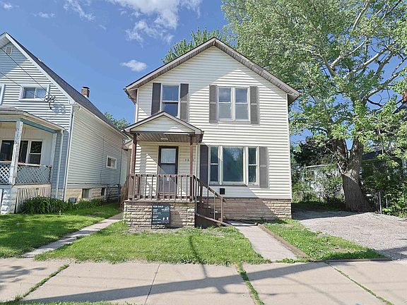 2nd image of 1813 3rd St