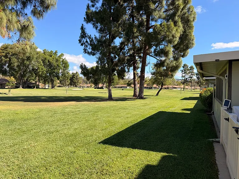 17105 Village 17 — Photo 4