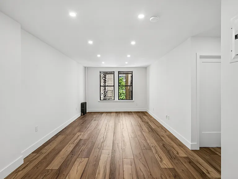 920 Riverside Dr #53 — Photo 3