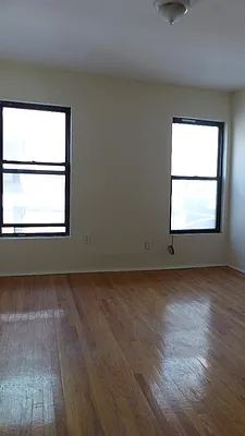 Rented by Immac Realty | media 36