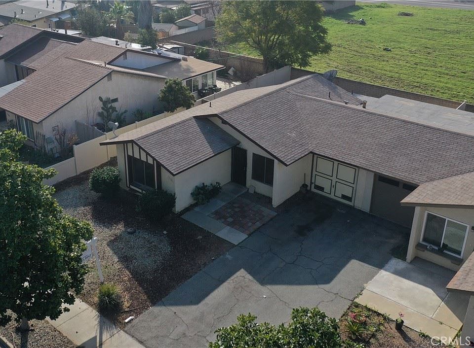 1st image of 5218 Evelyn Dr