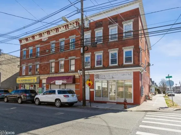 217 3rd St, Elizabeth, NJ 07206