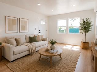 780 E Walton St FRONT 1, Signal Hill, CA 90755