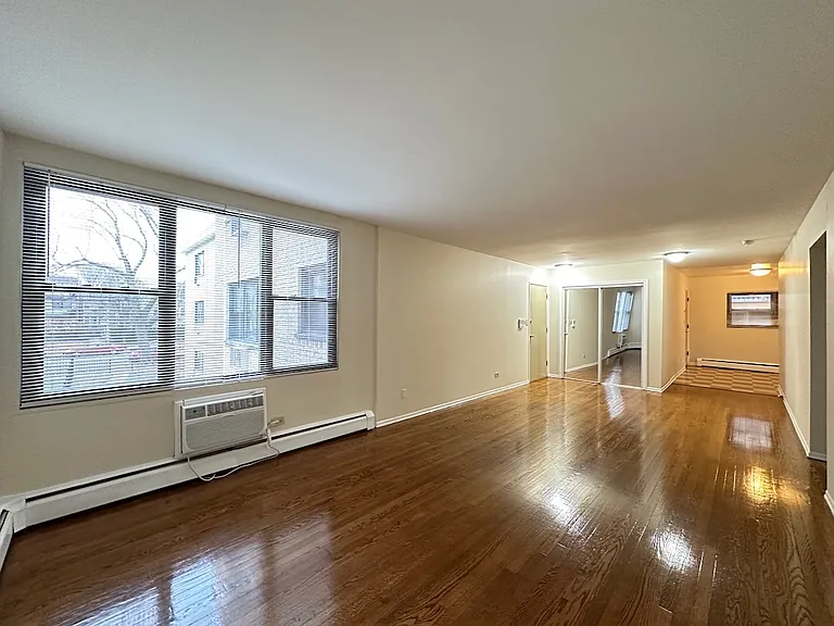 1644 W Sherwin Ave #C3 — Photo 9
