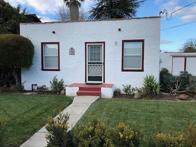 50 Chester Ave photo 1