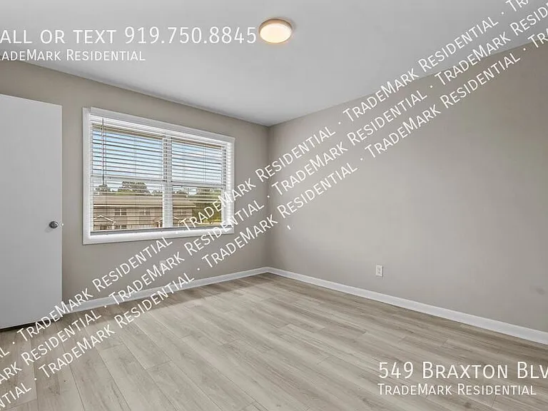549 Braxton Blvd — Photo 11