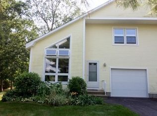 95 Quannacut Rd #B, Westerly, RI 02891