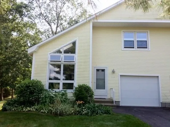 95 Quannacut Rd #B, Westerly, RI 02891