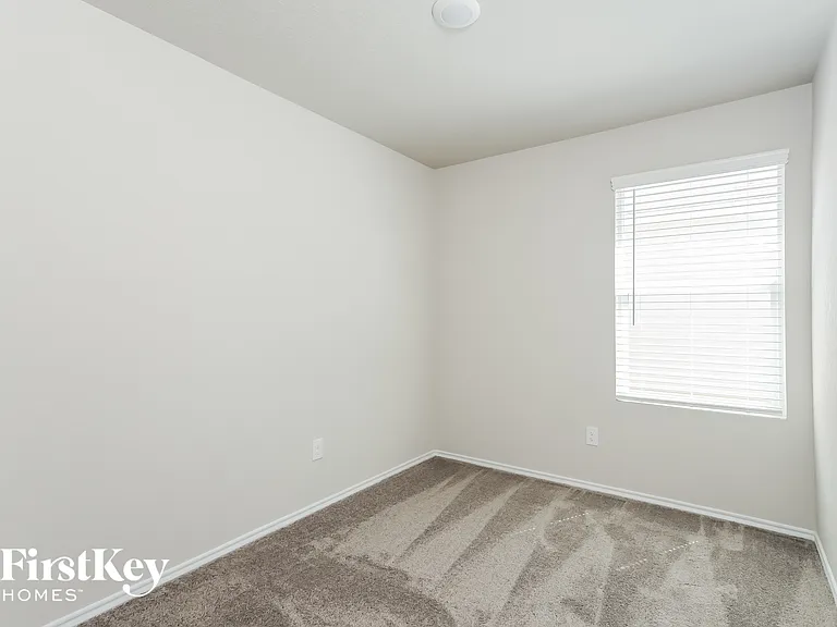 10719 Prusiner Dr — Photo 11