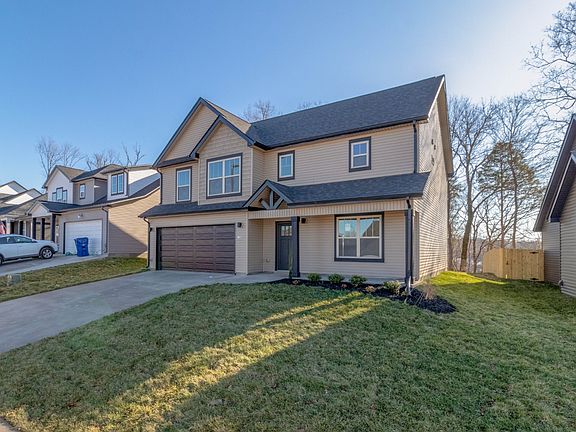 3rd image of 419 Autumn Dr