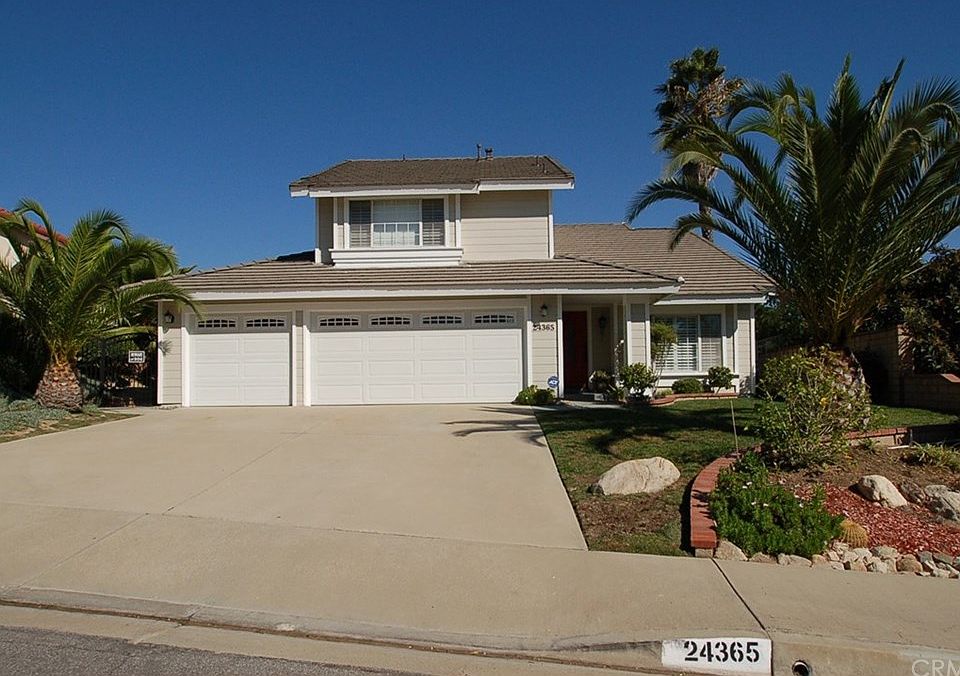 2nd image of 24365 Sunnycrest Ct