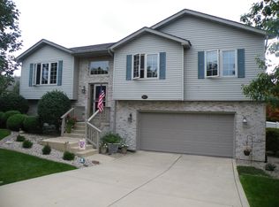 8631 Raven Way, Cedar Lake, IN 46303