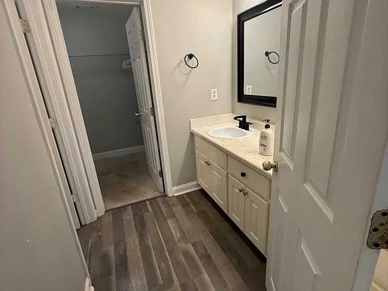 Cottage Grove Pl — Photo 30