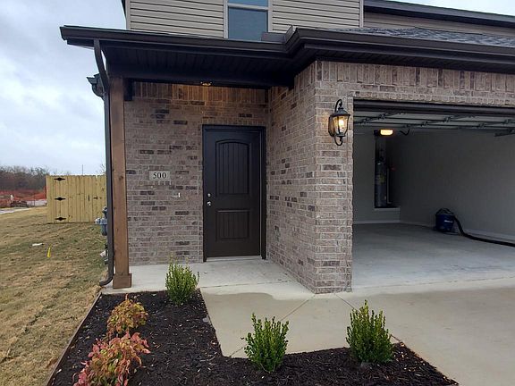 2nd image of 500 Little Lona Ln