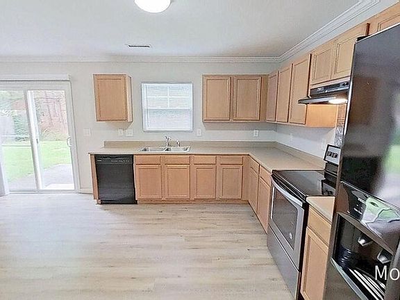 4th image of 4435 Stonewall Dr