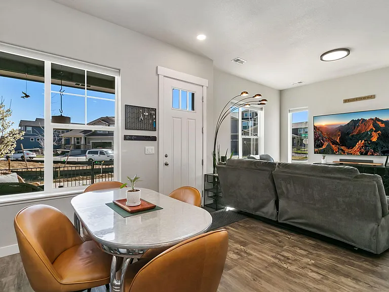 4116 S Park Dr — Photo 4