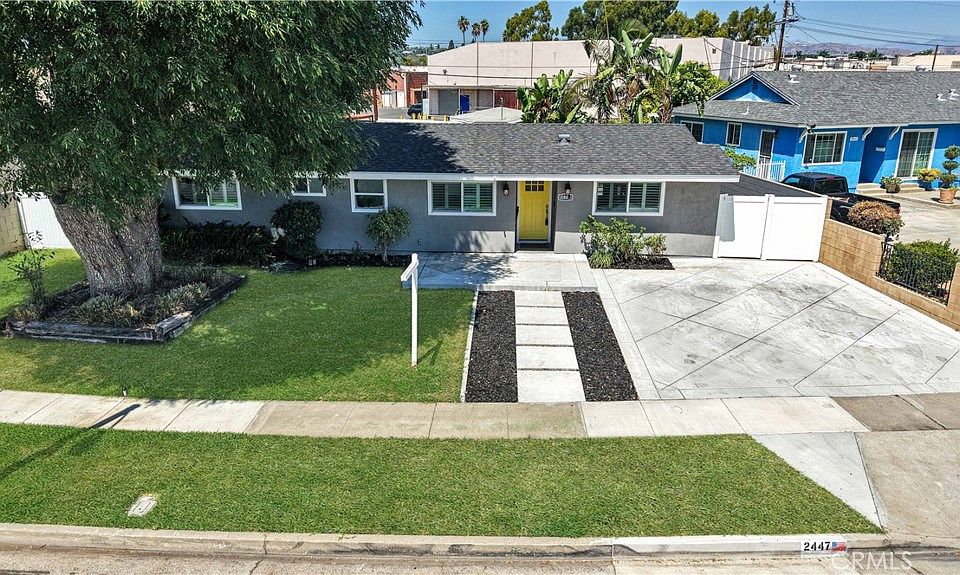 1st image of 2447 Clarke Ave