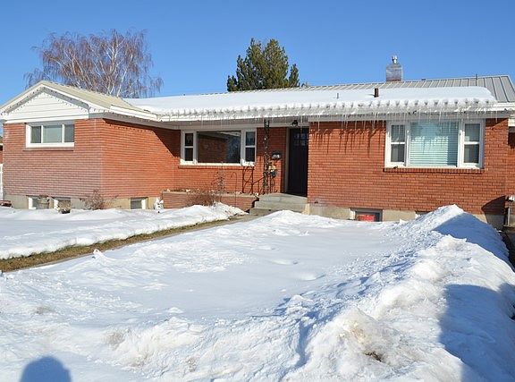 2nd image of 555 S Park Ave