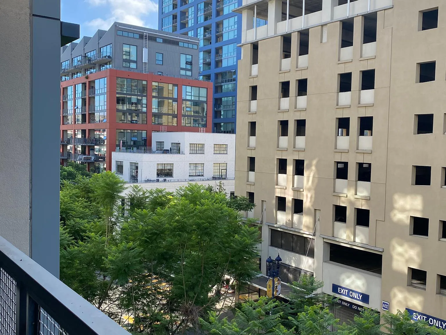 2 bed, 994 sqft, $2,900 — Photo 1