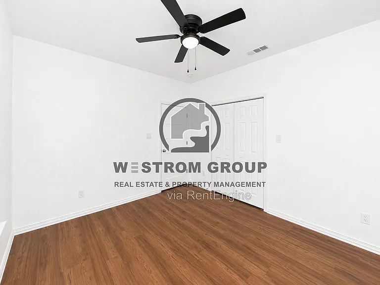 709 S Church St — Photo 21