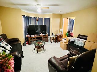 346 Spruce St, Manchester, NH 03103