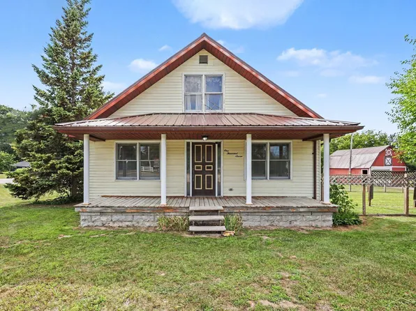 1007 N Huron Rd, Linwood, MI 48634