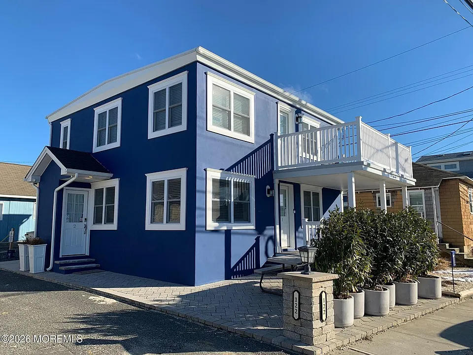 122 Ocean Ave #1