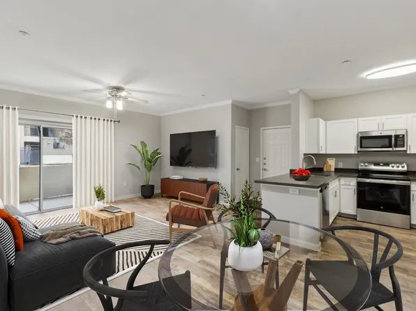 Cross Pointe Apartment Homes