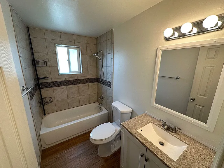 1515 Arthur St #2 — Photo 8