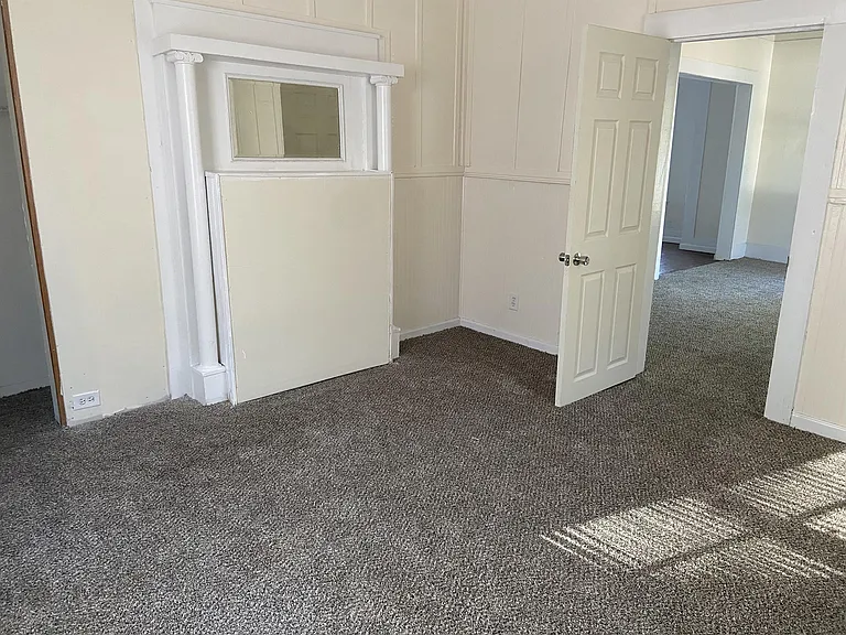 907 W Magnolia St — Photo 7