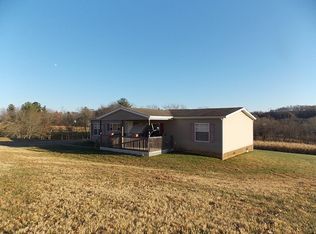 247 Island Rd, Hillsville, VA 24343