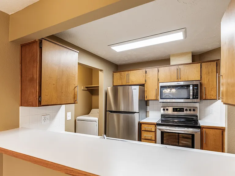 Graymayre Crossing Apartments — Photo 44