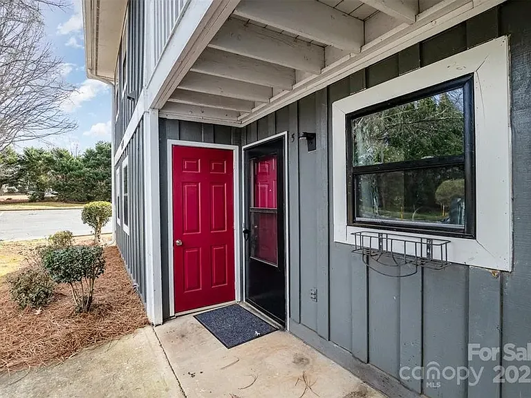 7610 Woods Ln #5 — Photo 23