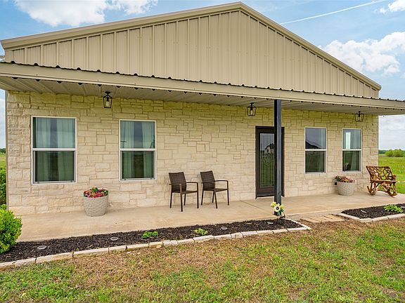 3rd image of 435 County Road 4875