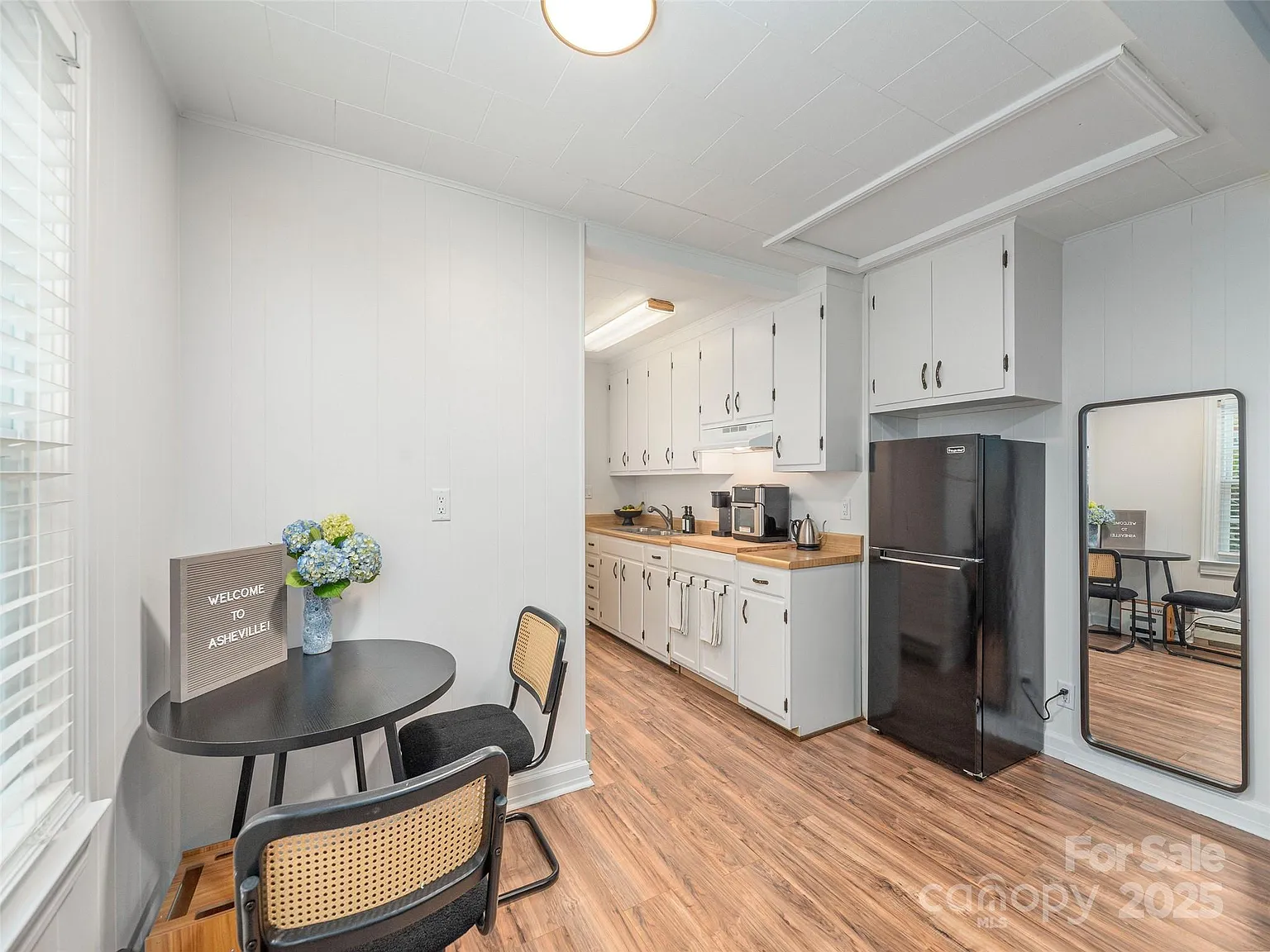 1 bed, 500 sqft, $1,600 — Photo 4