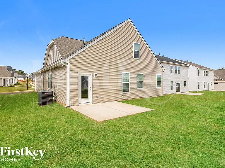 208 Stonefence Dr — Photo 14