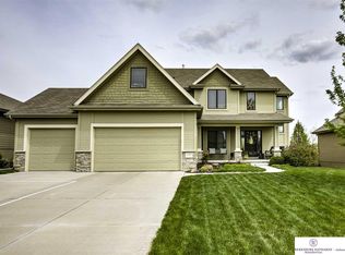 11717 S 198th St, Gretna, NE 68028