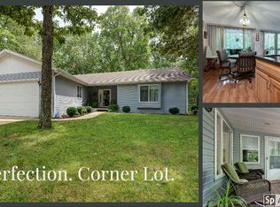 22 Queensberry Dr, Branson West, MO 65737