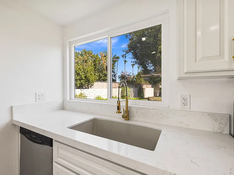 74930 San Simeon Dr — Photo 8