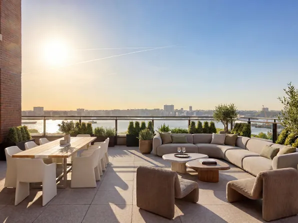 555 West 22nd Street image 1 of 13