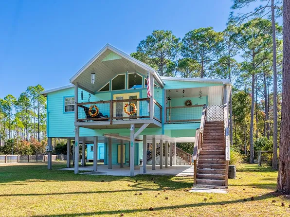 259 SE 373rd St, Old Town, FL 32680