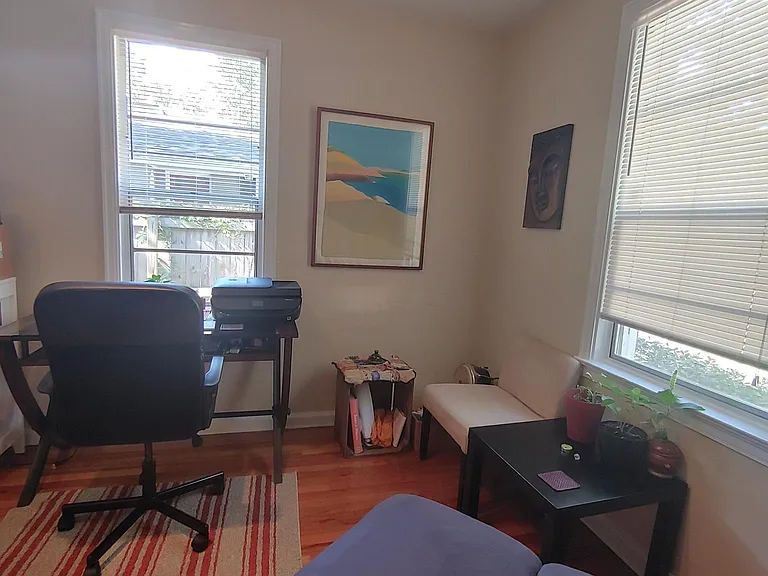 2614 Myra St — Photo 17